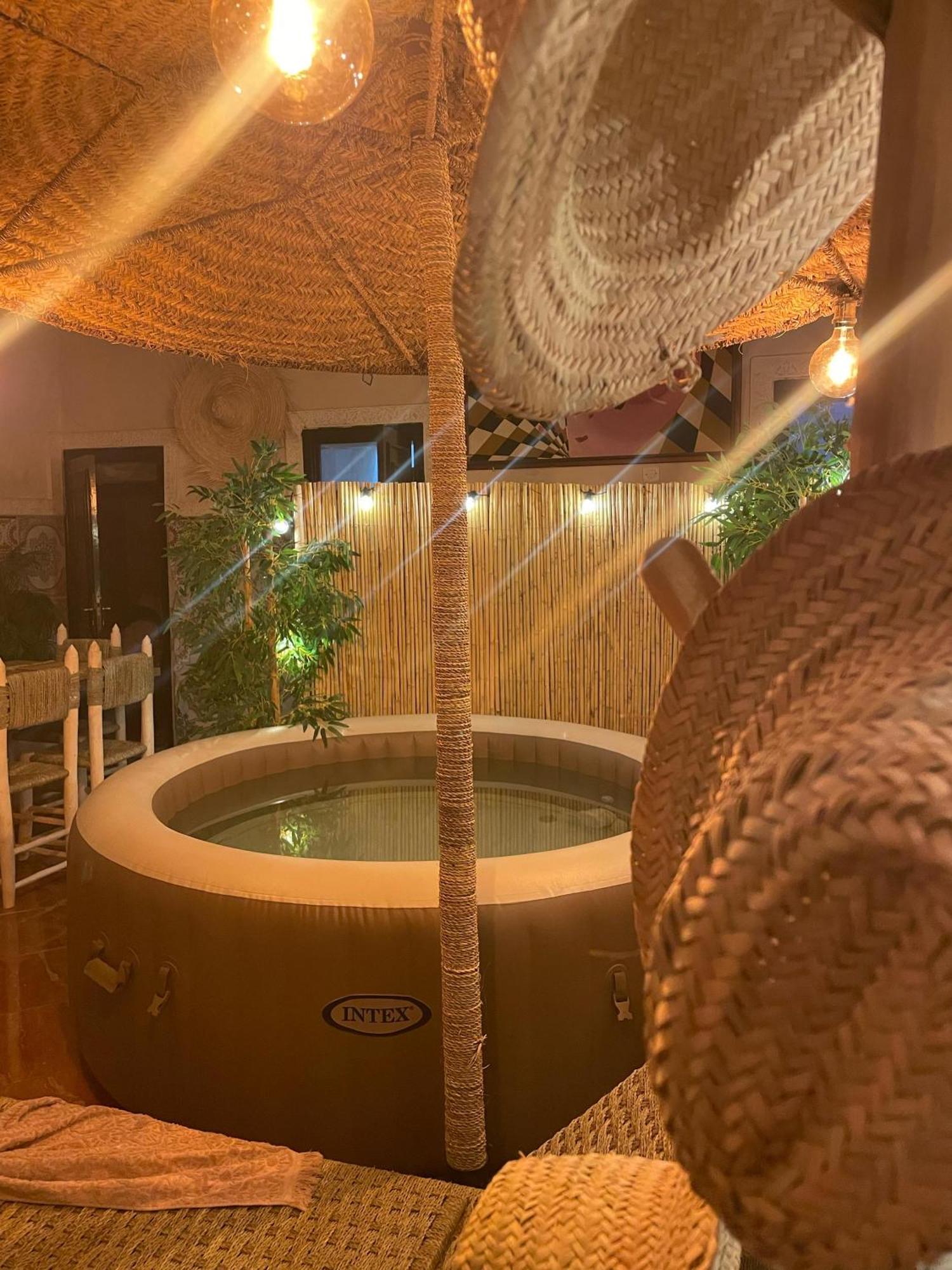 Riad Msholidays Jacuzzi Privatise Marrakech มาร์ราเกช ภายนอก รูปภาพ