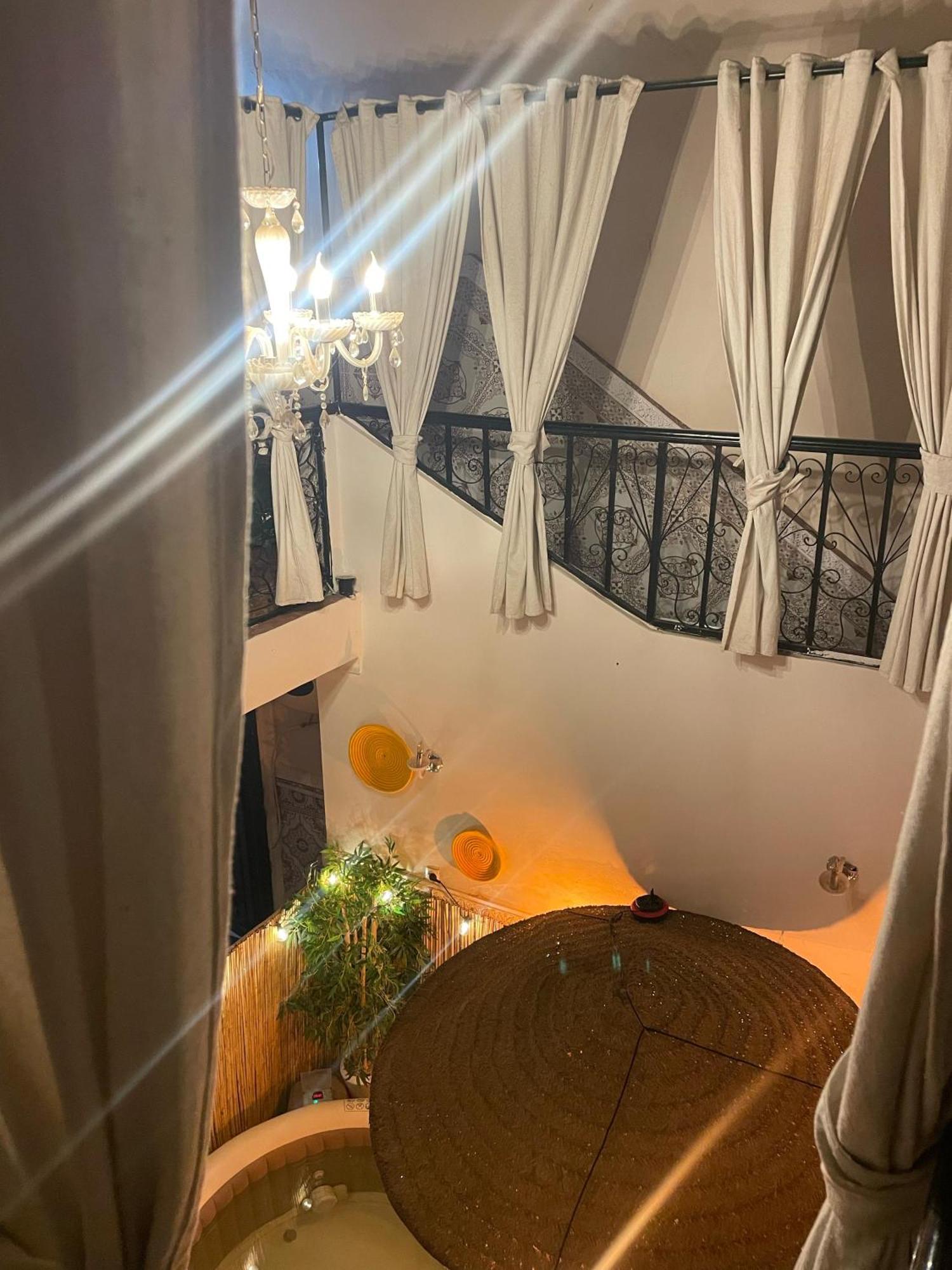 Riad Msholidays Jacuzzi Privatise Marrakech มาร์ราเกช ภายนอก รูปภาพ